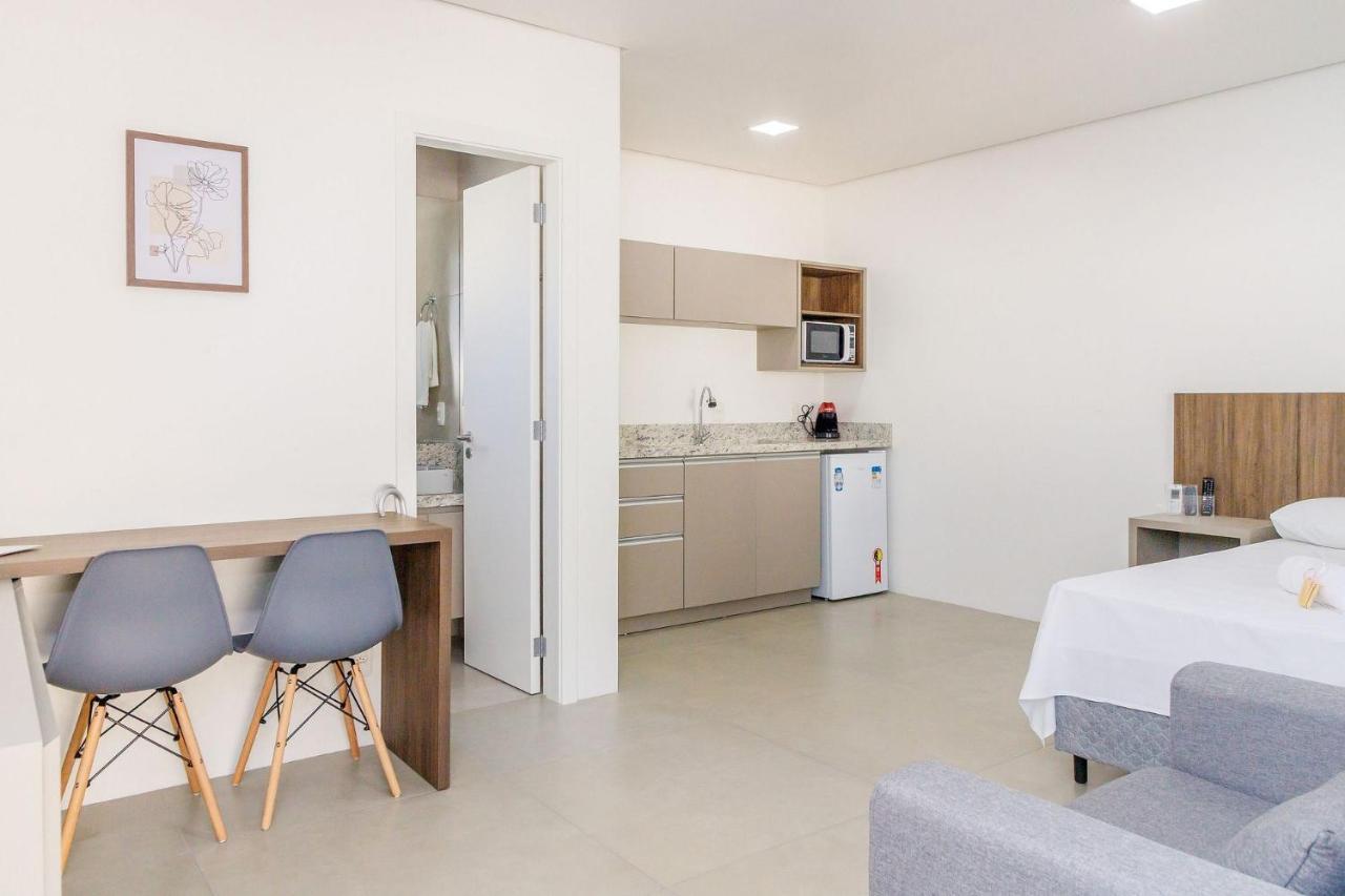Appartamento Locar-In Gramado Flat Centro A 600 M Da Rua Coberta Esterno foto