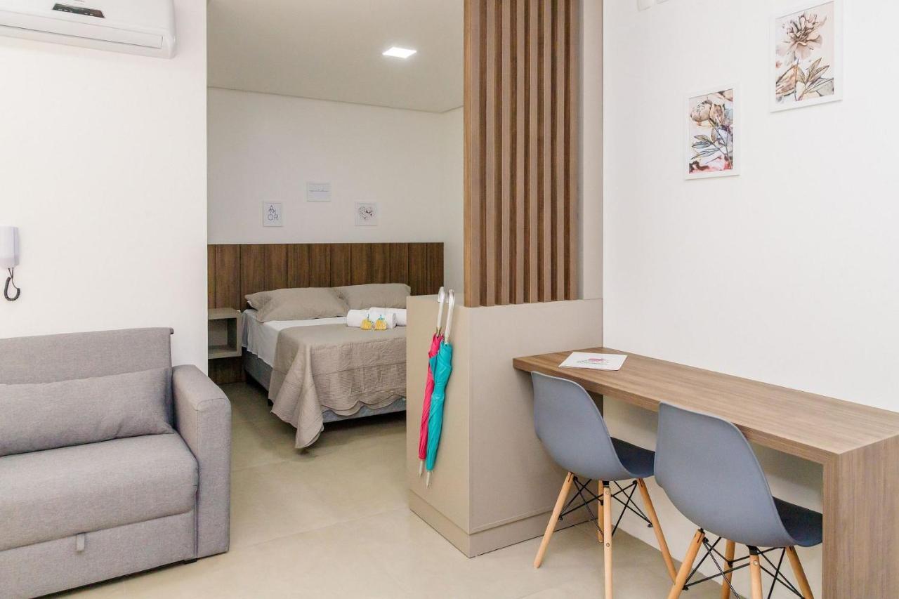 Appartamento Locar-In Gramado Flat Centro A 600 M Da Rua Coberta Esterno foto