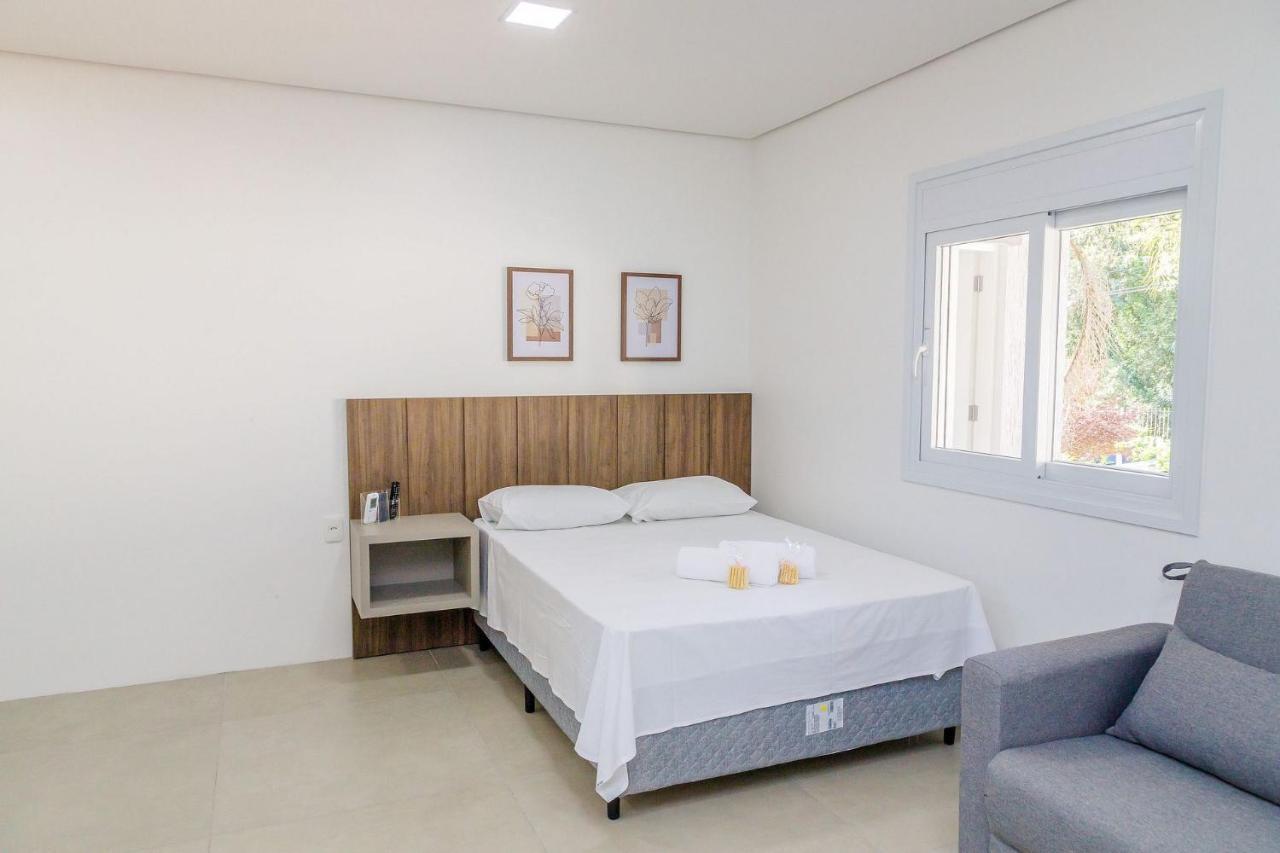 Appartamento Locar-In Gramado Flat Centro A 600 M Da Rua Coberta Esterno foto